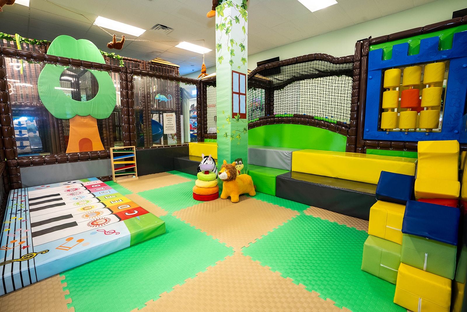 indoor playground for crawlers to new walkers